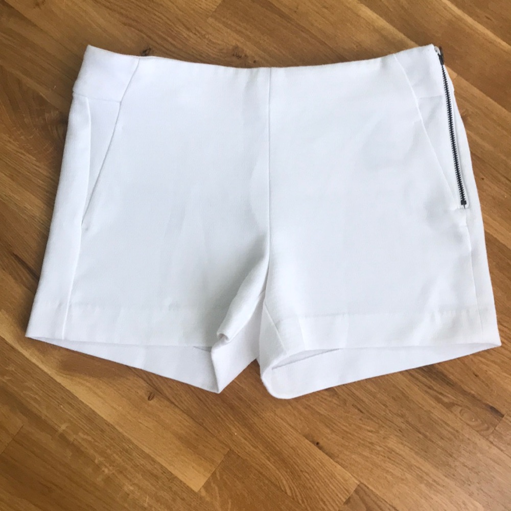 banana republic white shorts